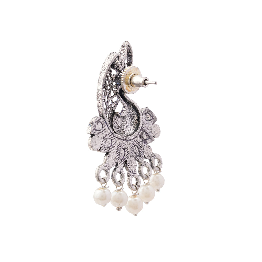 Peacock pearls studds earrings (White)