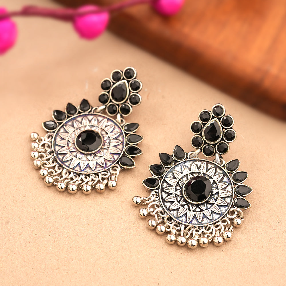 Little Petal dangler earrings (Black)