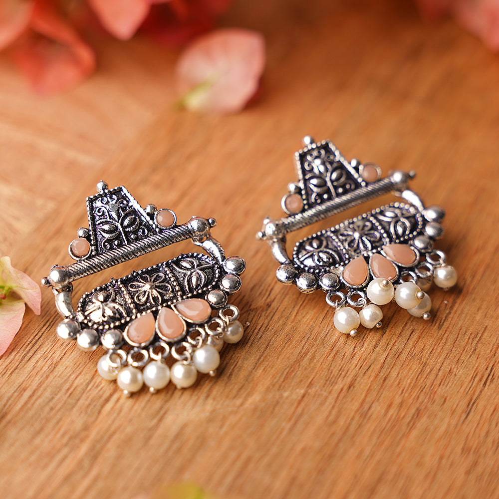 Floral Carved pearl stud earring (Light Orange)