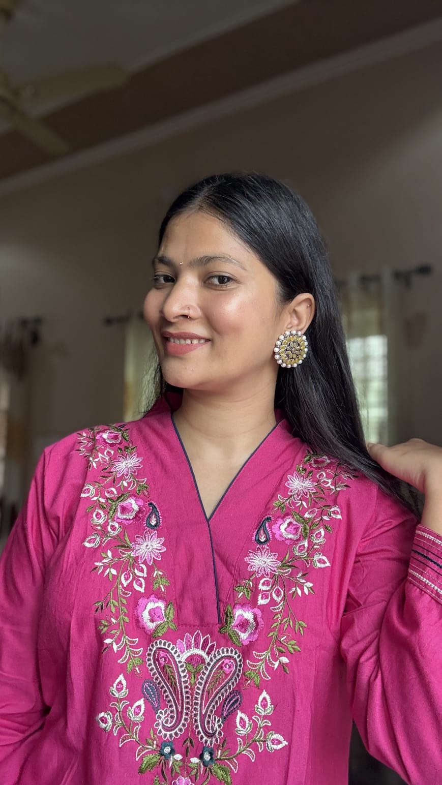 Desi Diva stud earring (Yellow)