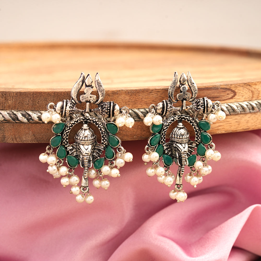 Sacred Sparkle pearl dangler earrings (Green)