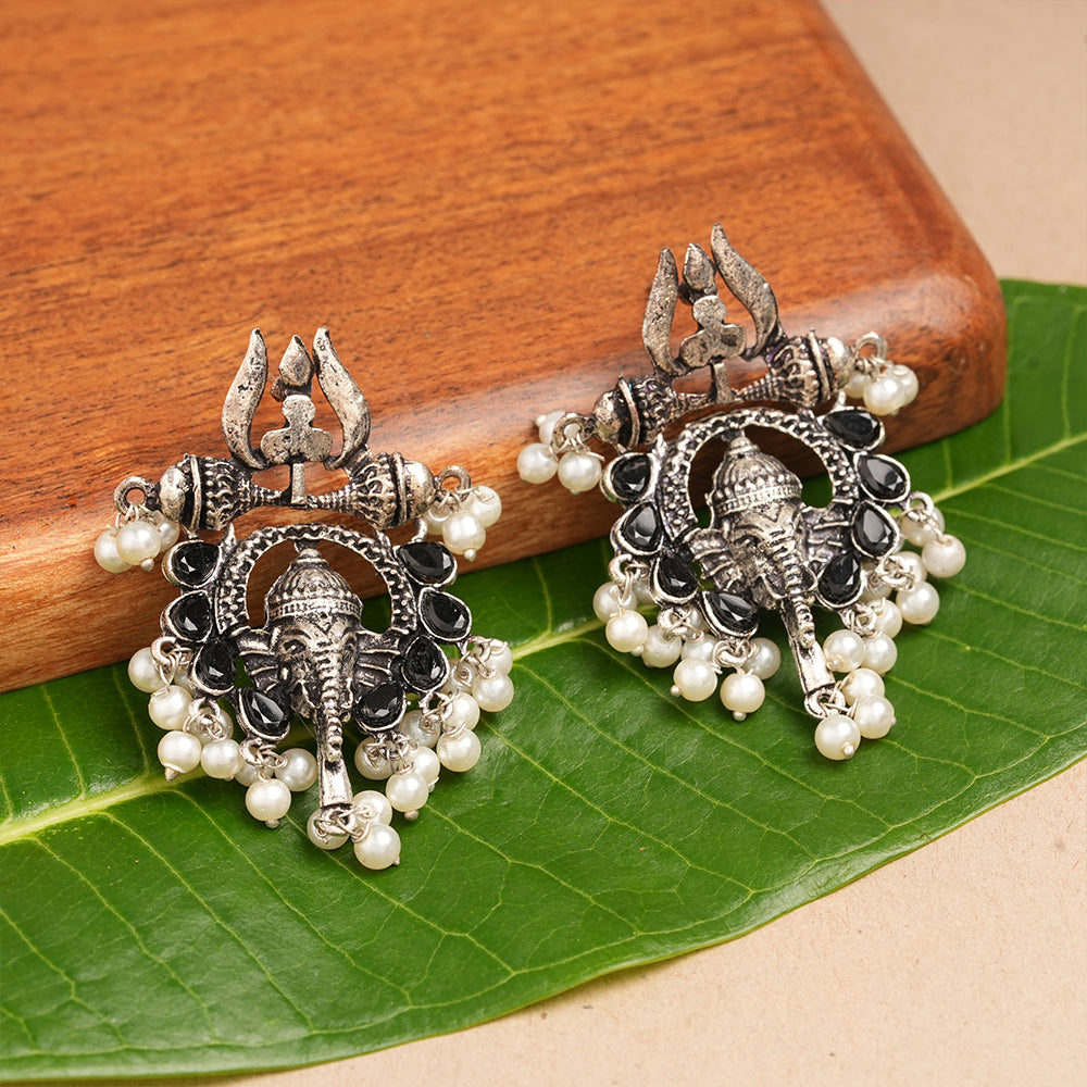 Sacred Sparkle pearl dangler earrings (Black)