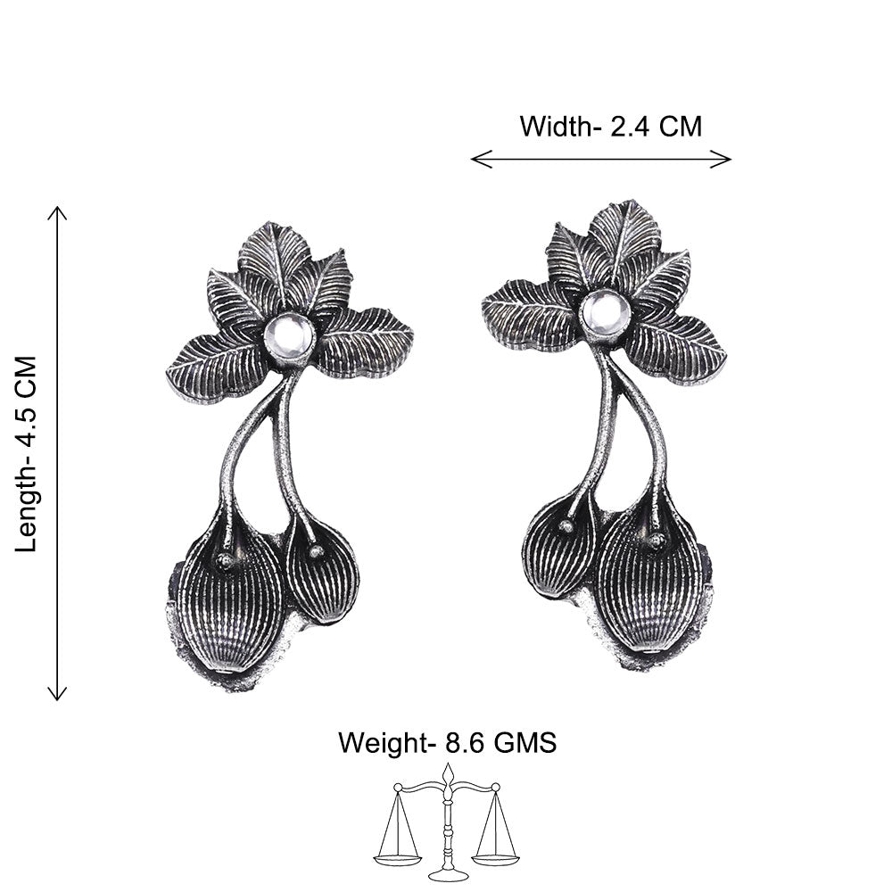 Bud Flower oxidized stud earrings (White)