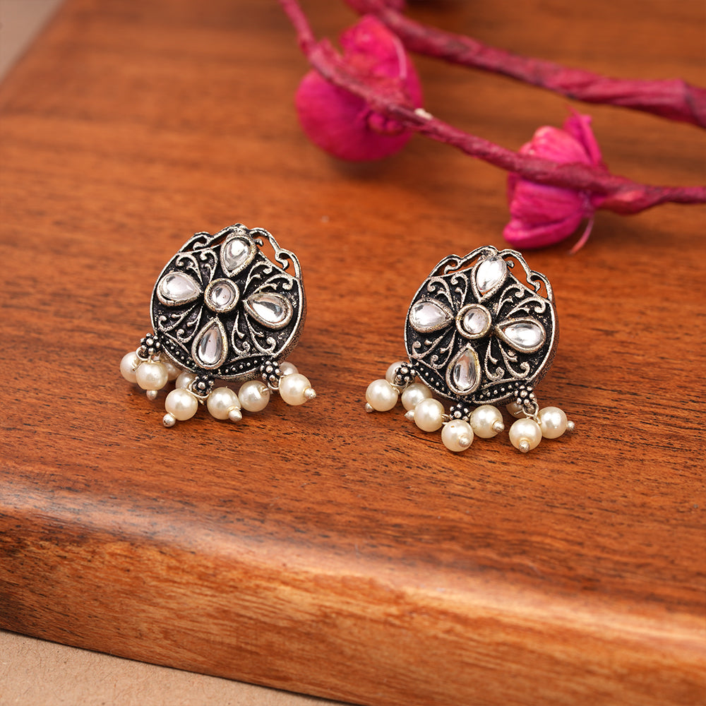 Gem Globe stud earrings (White)