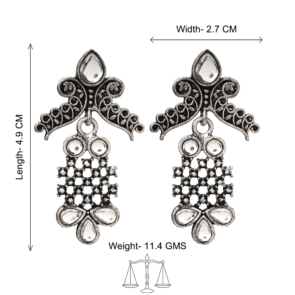 Twilight Tassles pearl dangler earrings (White)