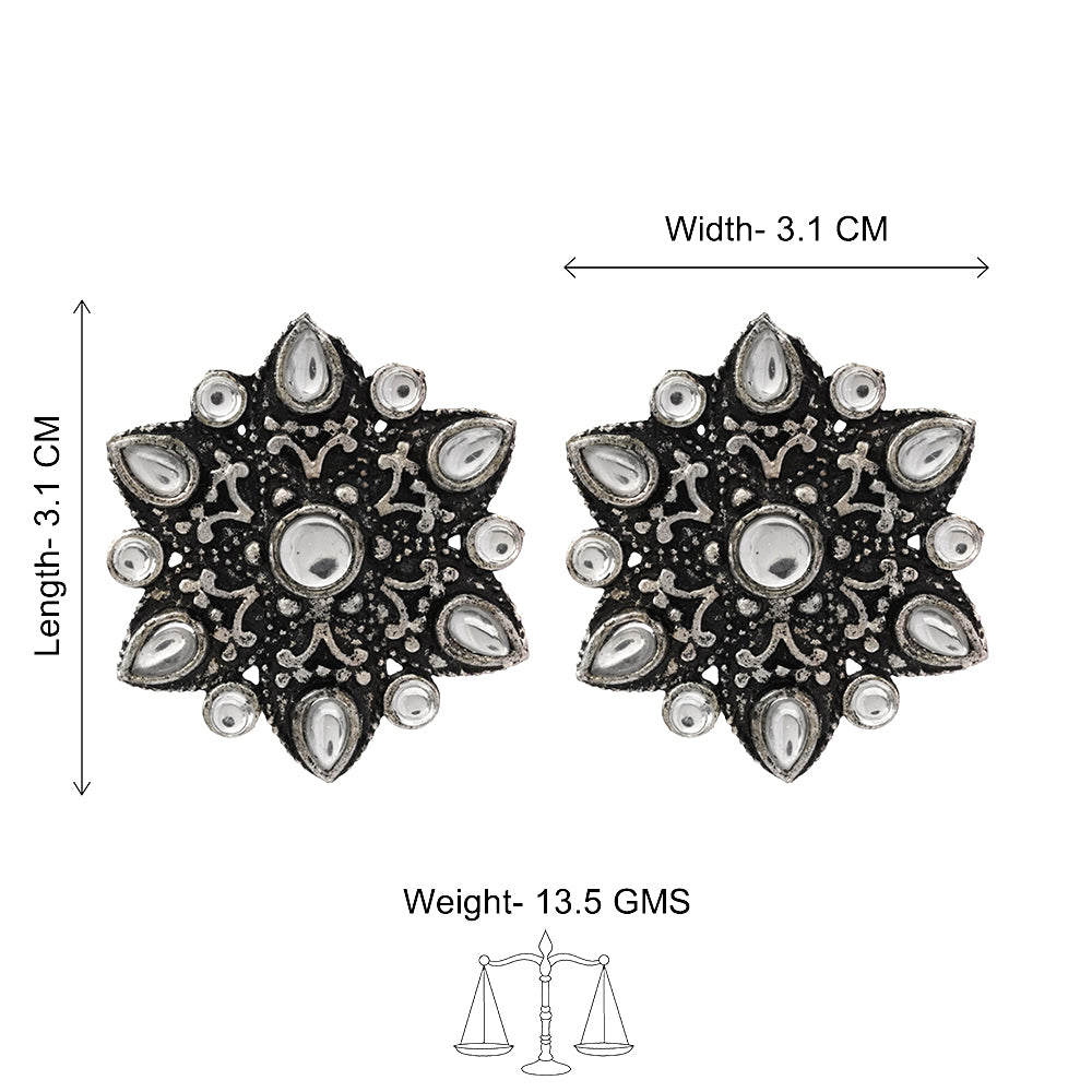 flower-alpana stud earrings (White)