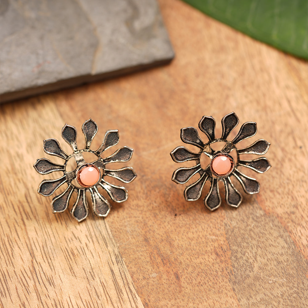 FlowerLoom Stud Earrings - Light Orange