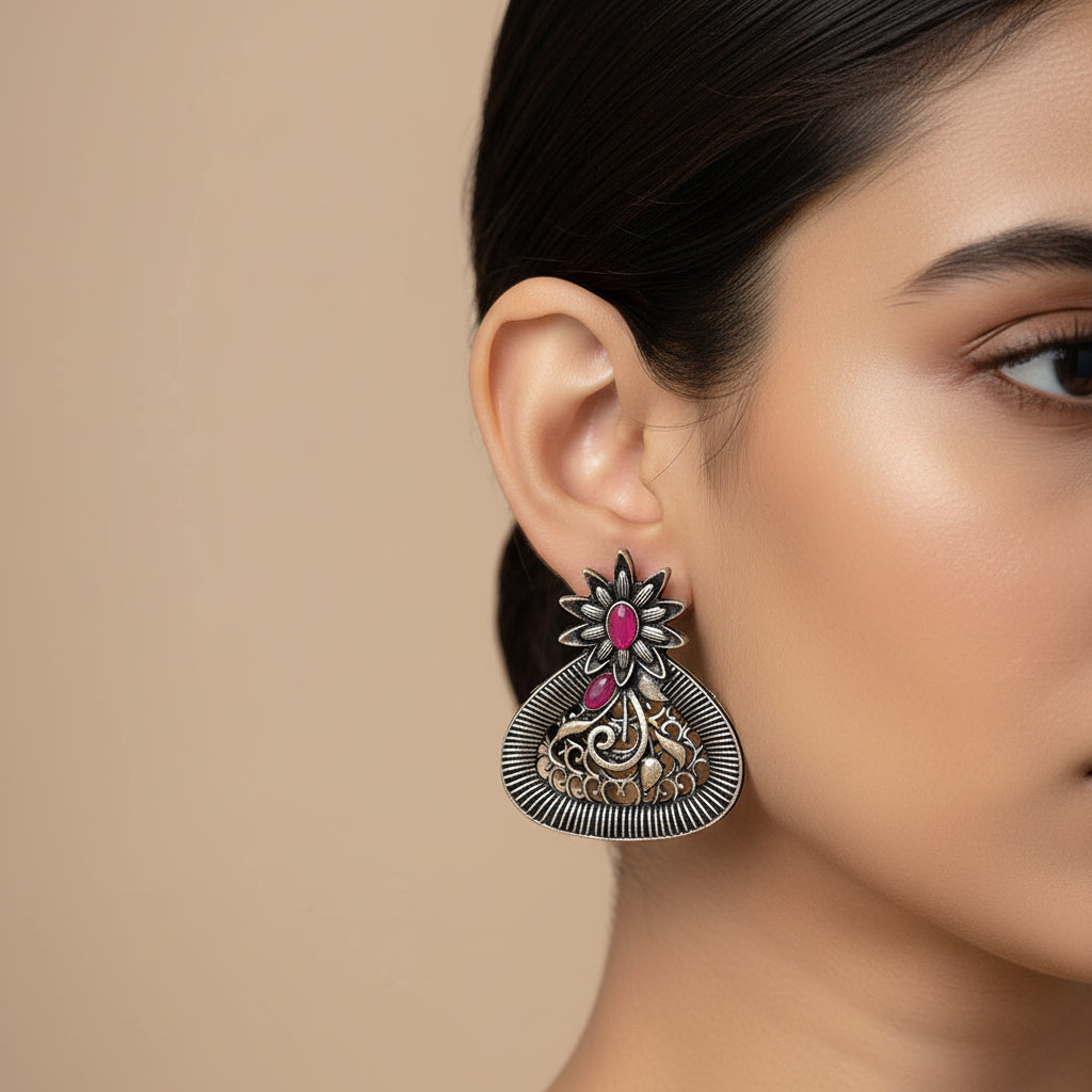 Glint stone studded stud earrings (Red)