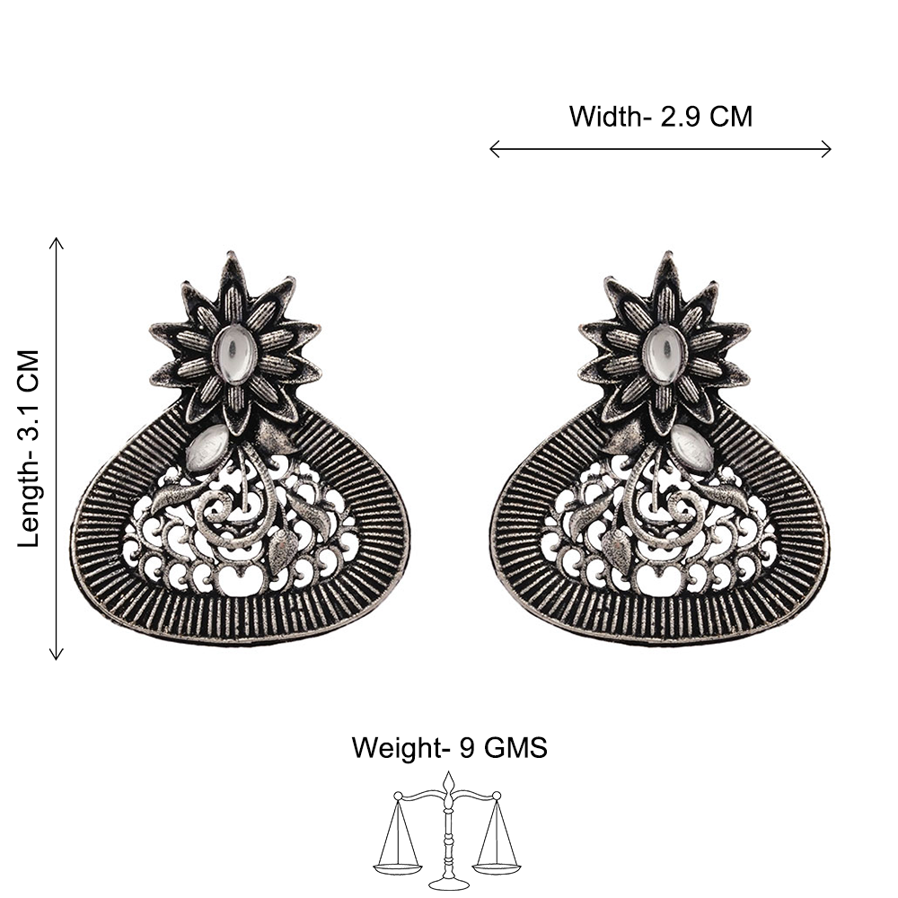 Glint stone studded stud earrings (White)