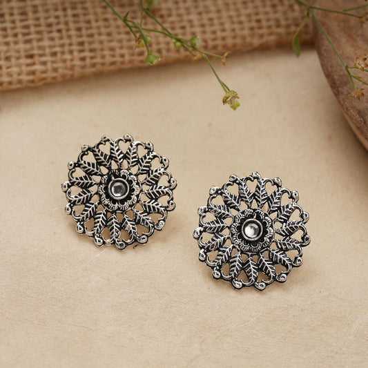 Wildflower oxidised stud earrings (White)
