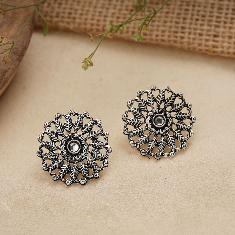 Wildflower oxidised stud earrings (White)