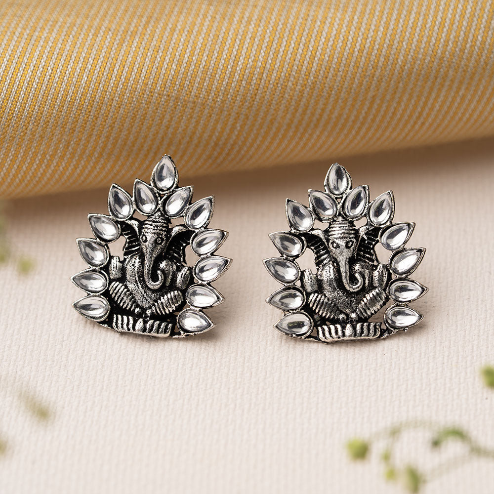 sacred shine stud earrings(White)