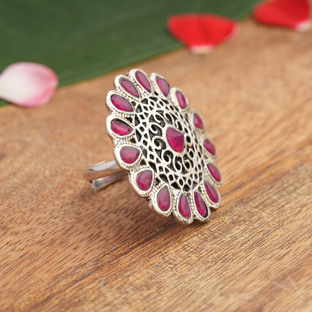 CrystaBud stone studded ring (Red)