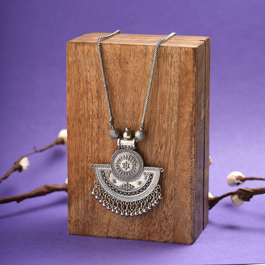 Half moon oxidized chain neckpiece (Silver)