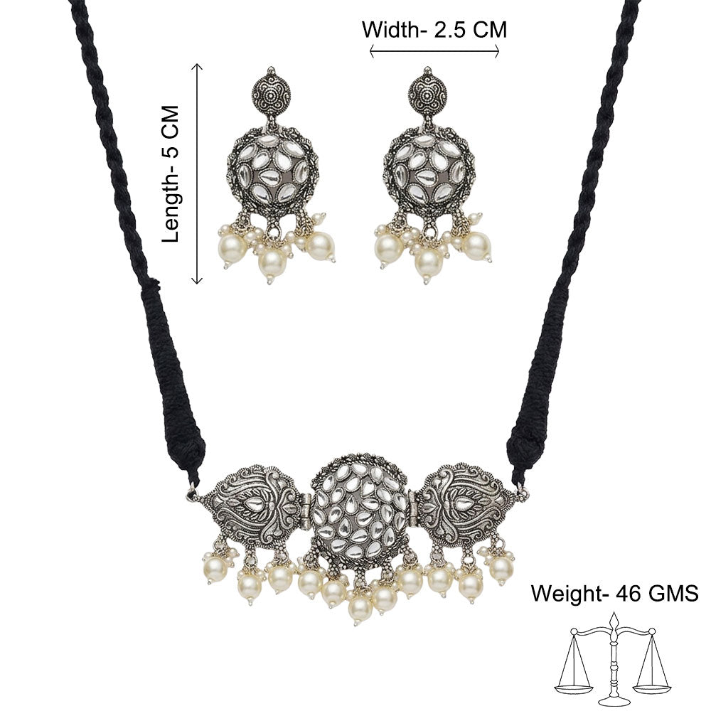 Tribal treasure pearl rope neckpiece (White)