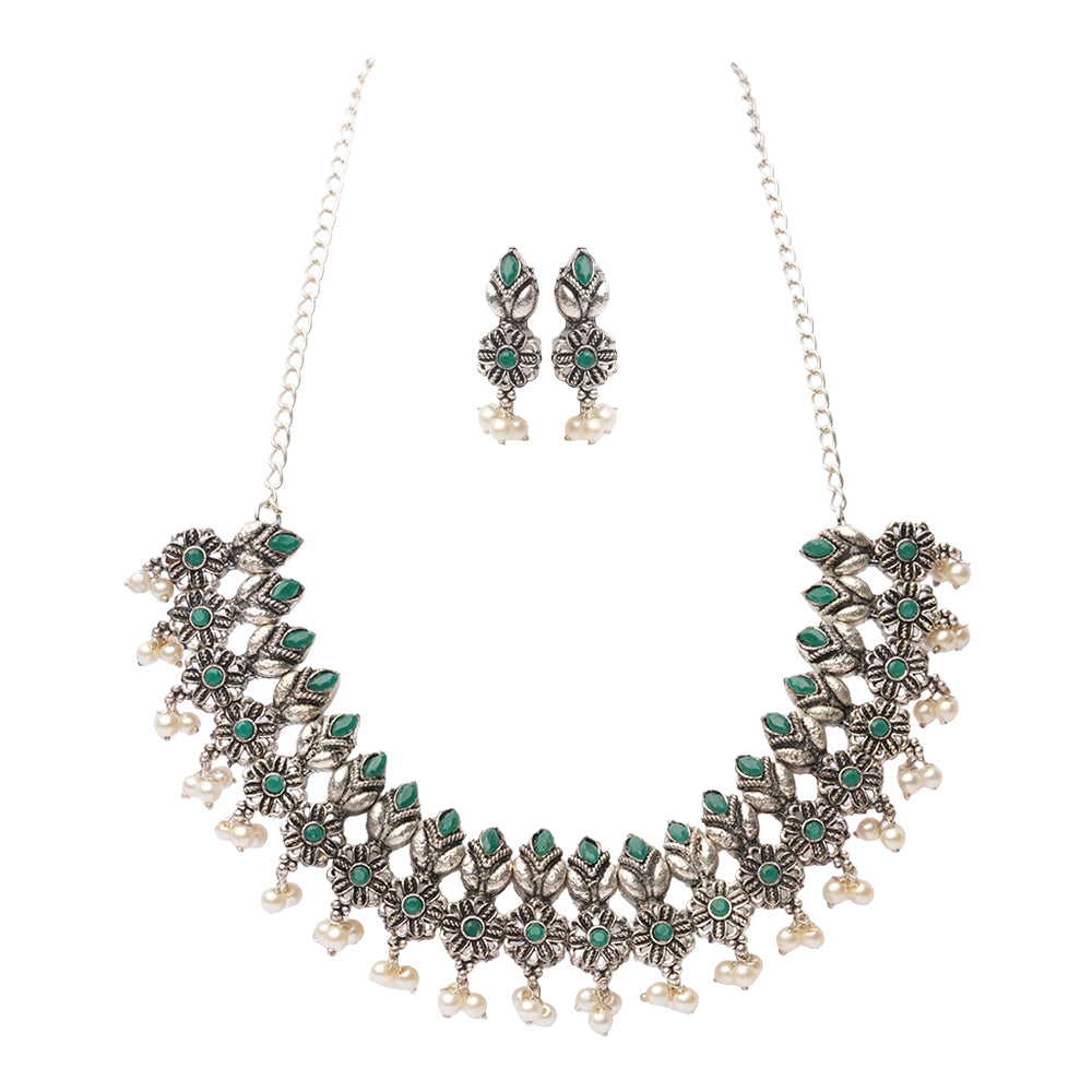 Earthbound glow stone studded chain neckpiece (Green)