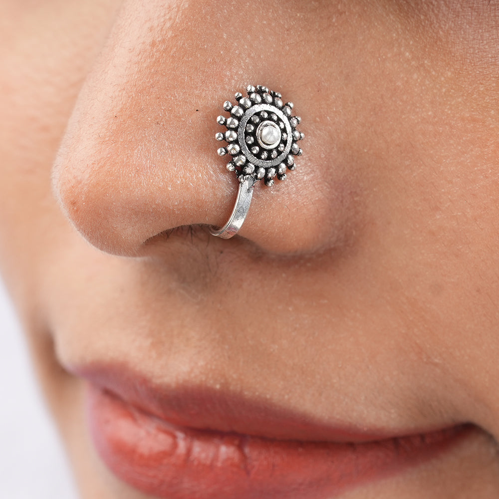 Stone Studded Beautiful Nosepin