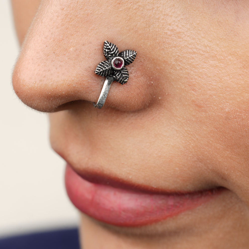 Stone Studded Beautiful Nosepin