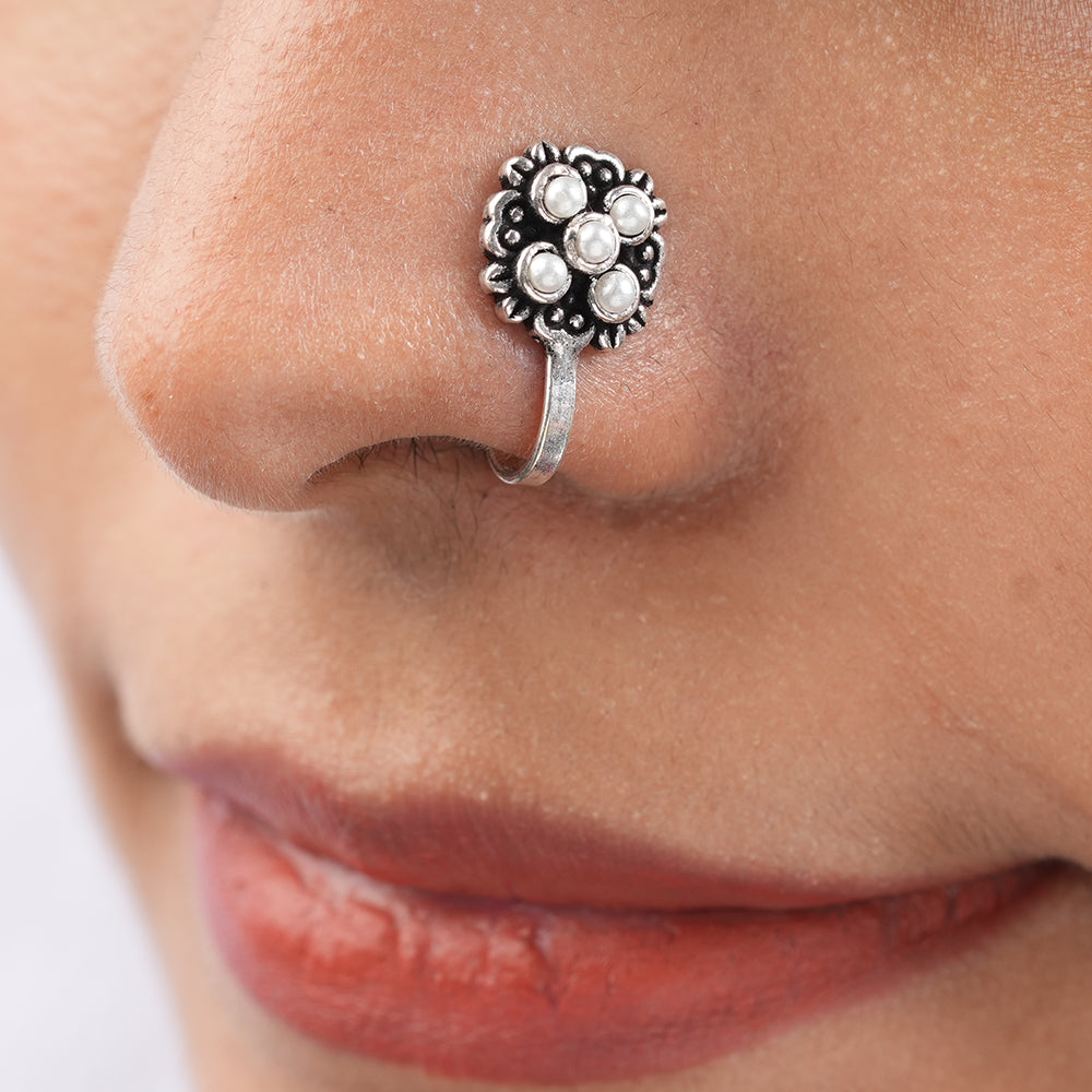 Stone Studded Beautiful Nosepin
