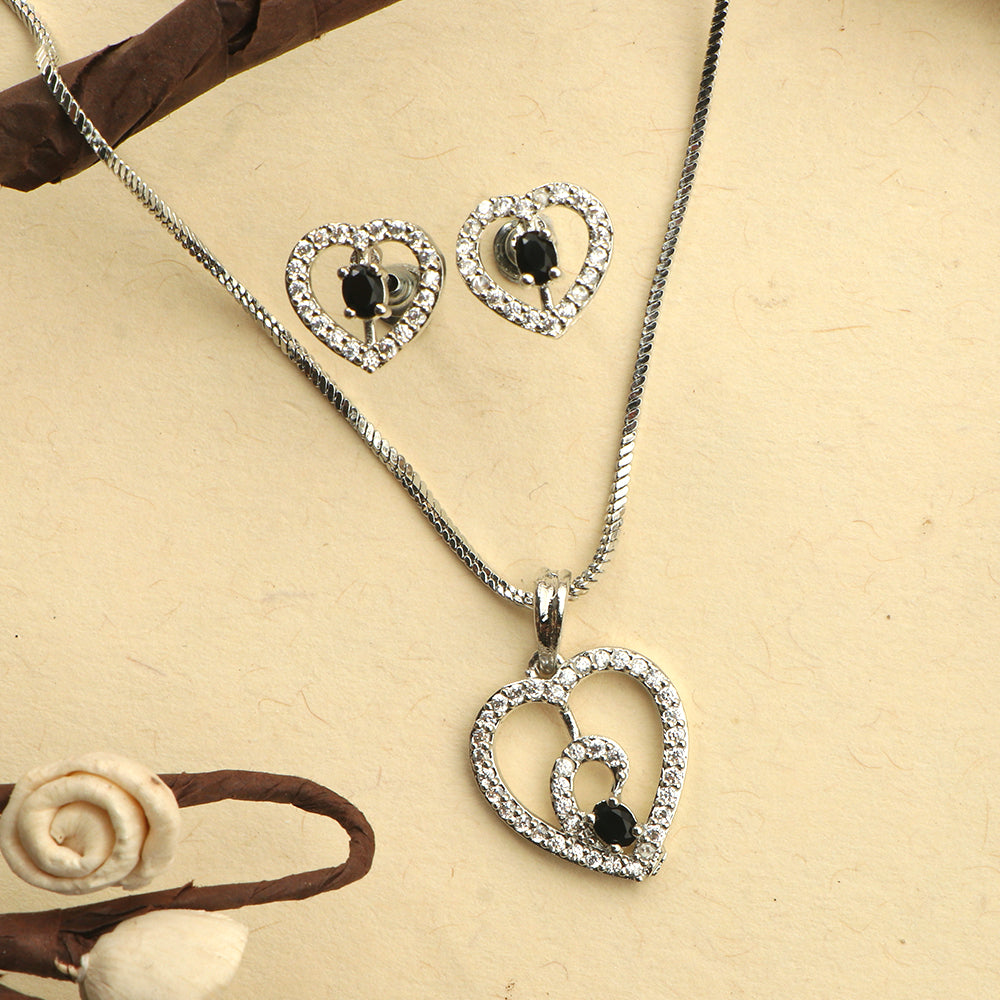Gentle Heart- Stone studded neckpiece set