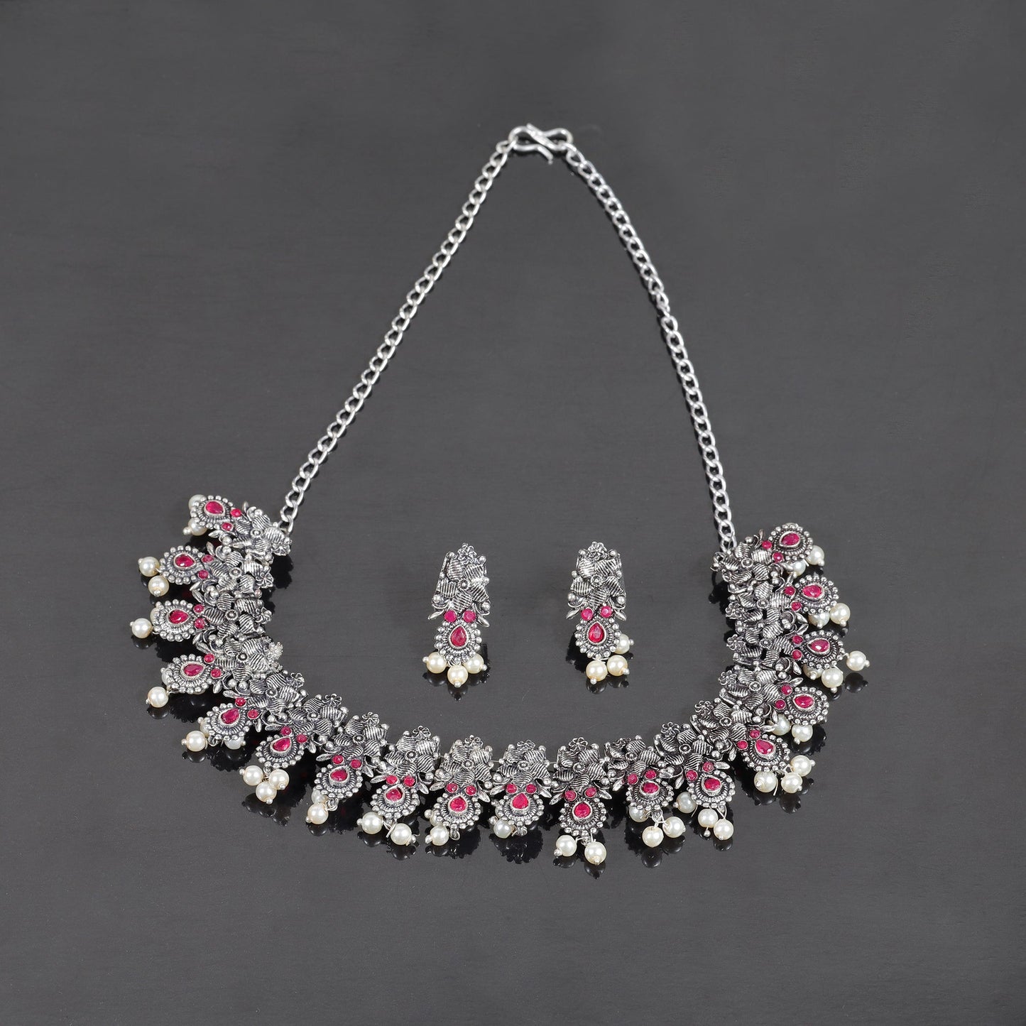 Regal blossom oxidisd chain neckpiece (Red)