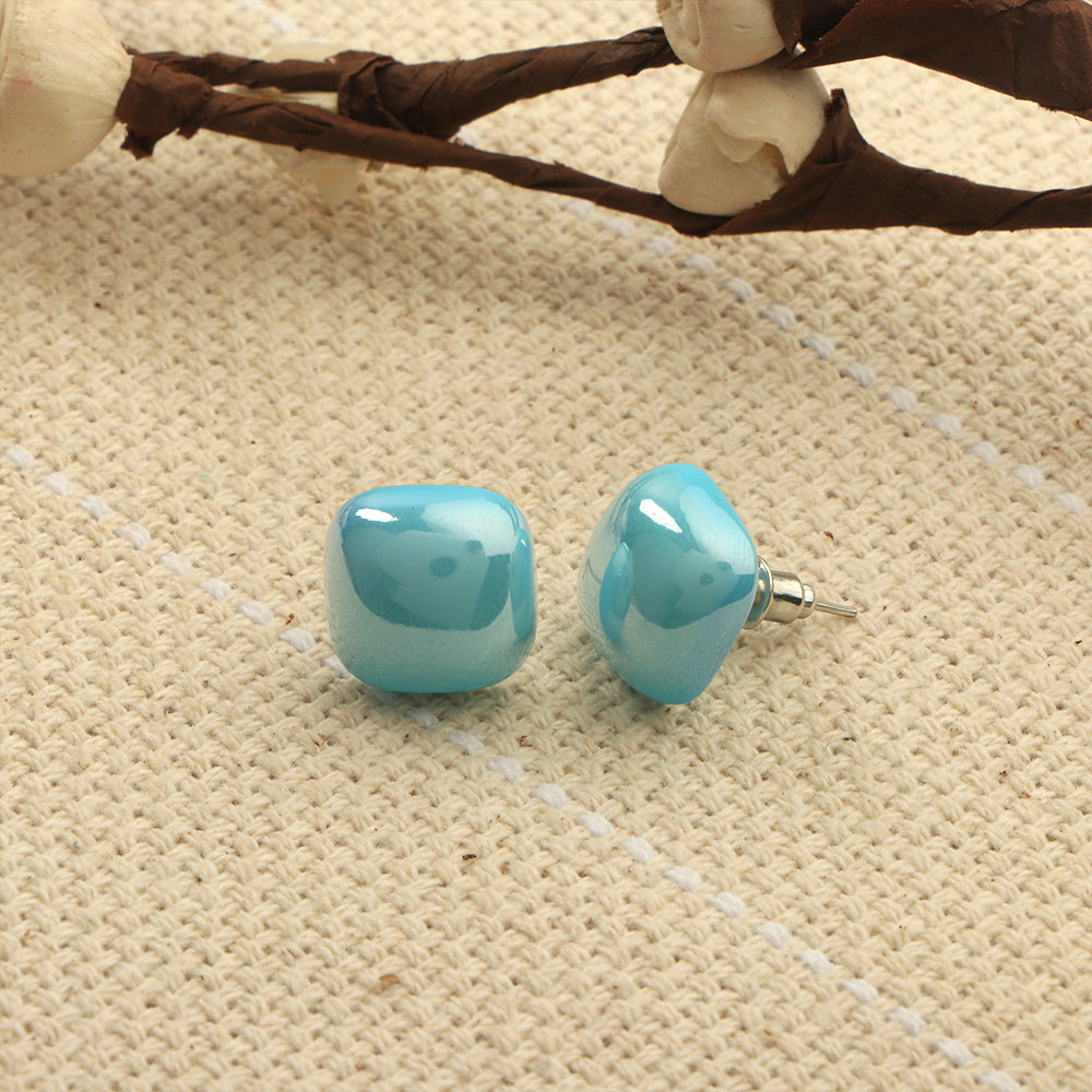 Clean Glow- Stone Stud Earrings