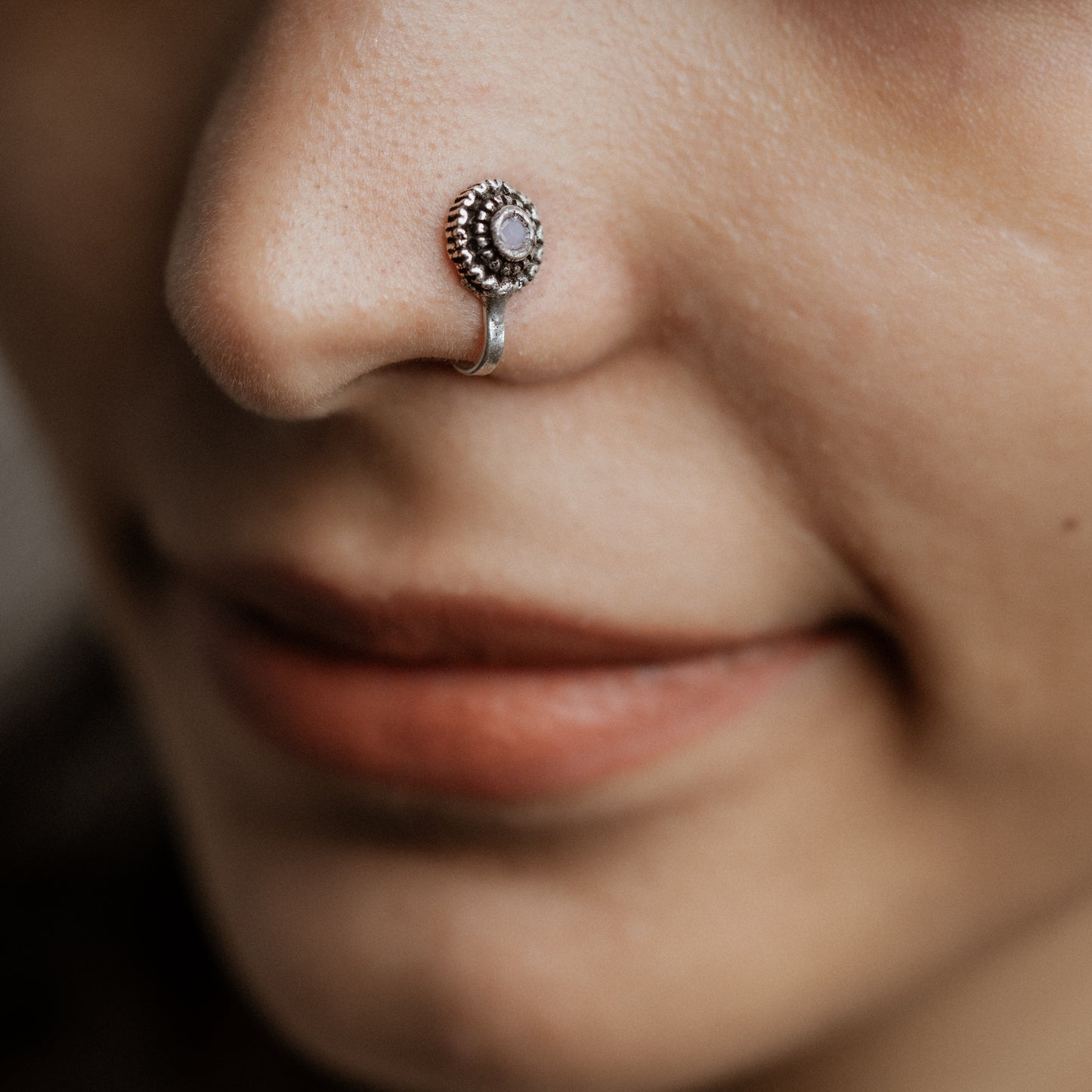 Twinkle dot stone studded nosepin (Baby Pink)