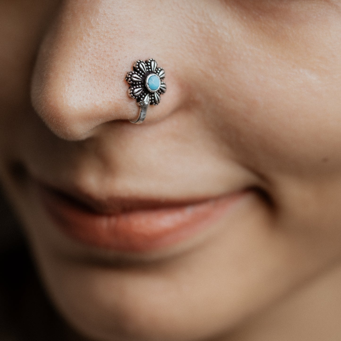 Pearl shine stone studded nosepin (Sky Blue)