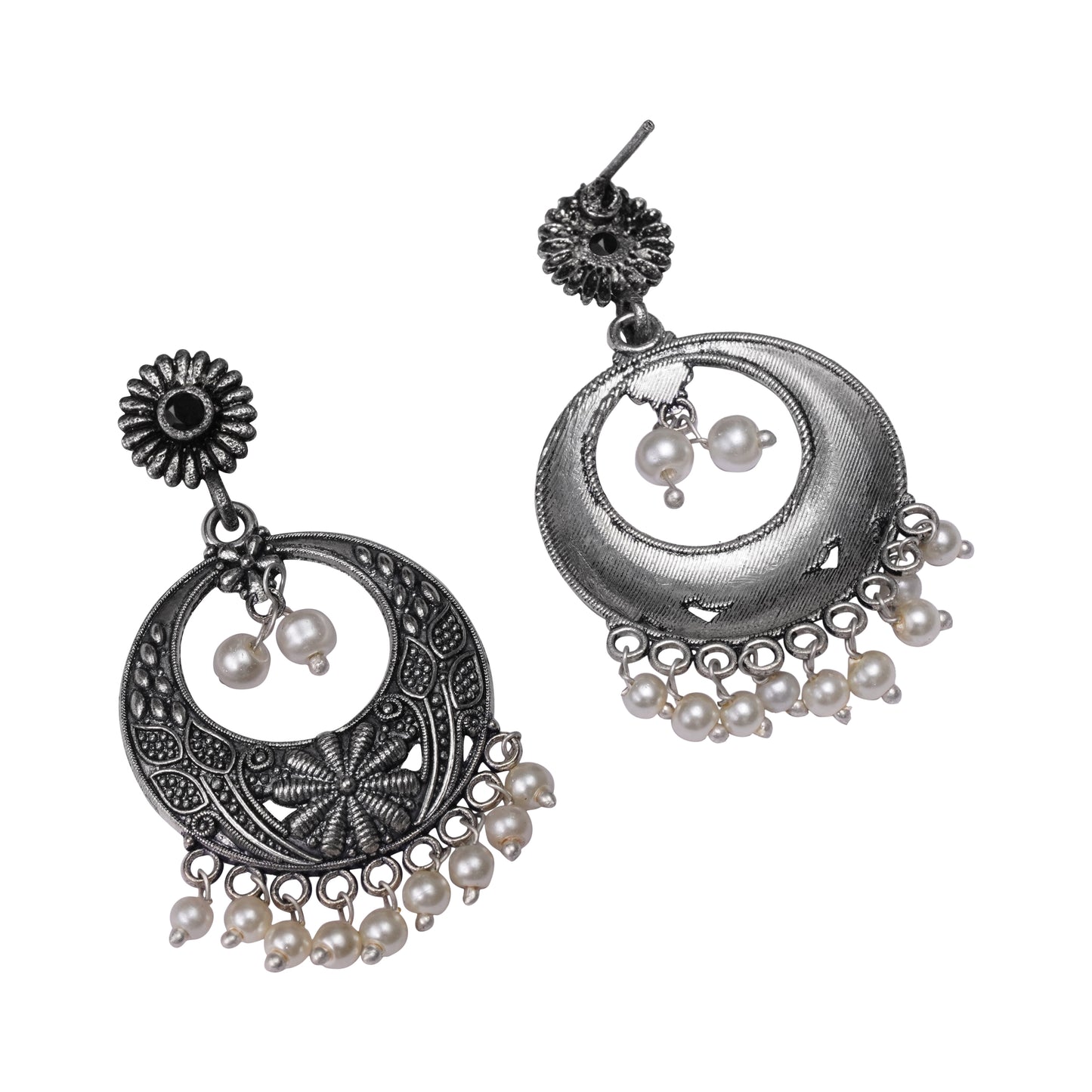 Graceful fall pearl dangler earrings (Black)