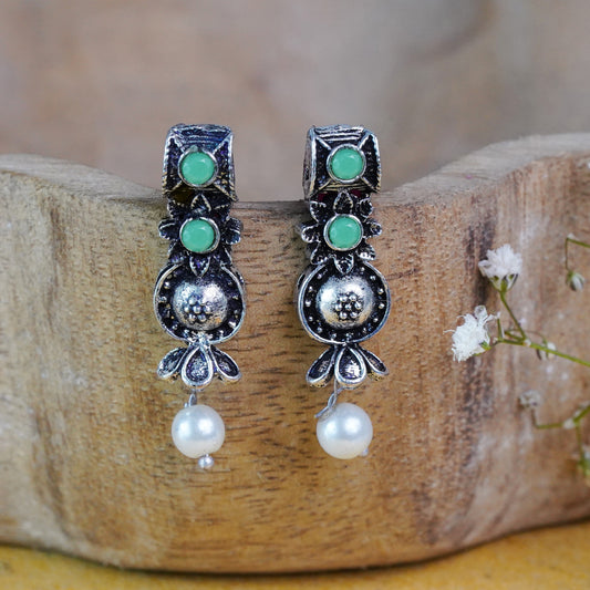 Wonderful wildflower oxidised stud earrings (Pista)