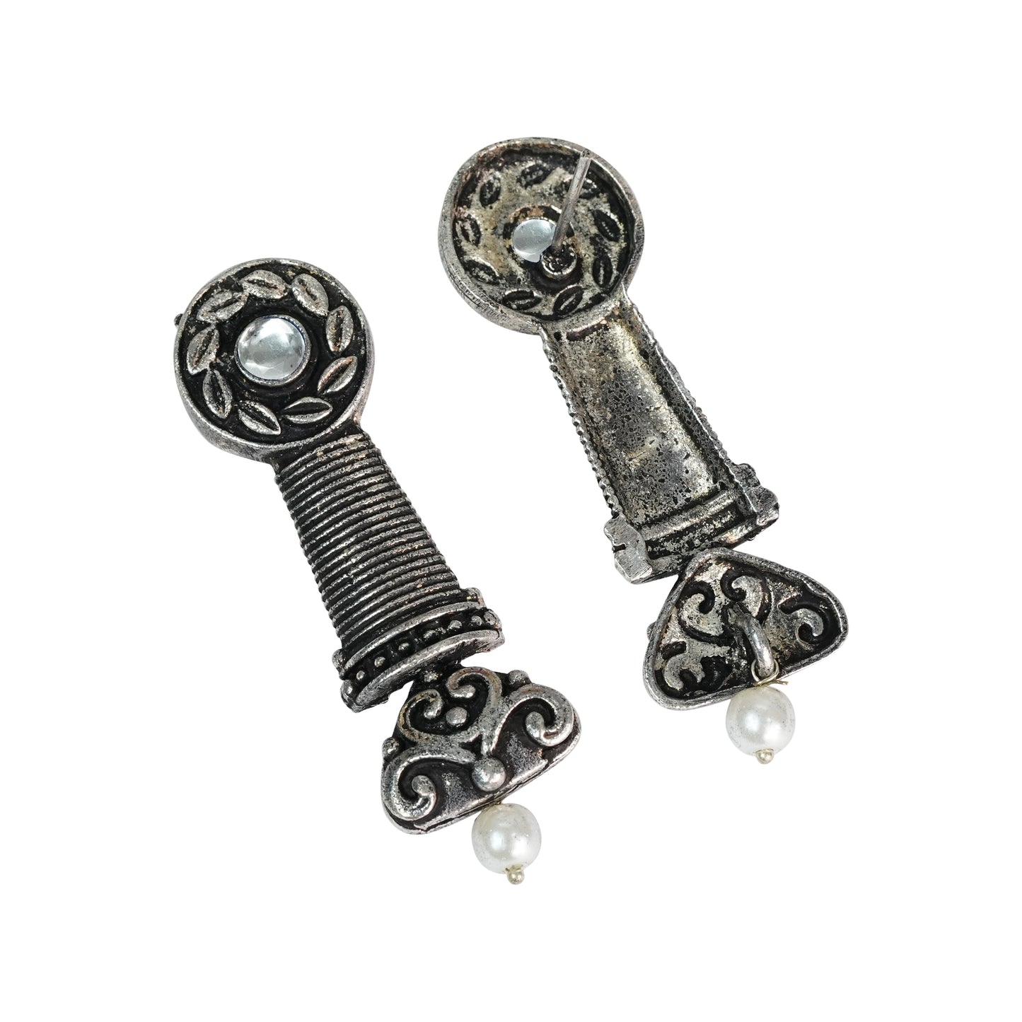 Shahi Trumpet stud earrings (White)