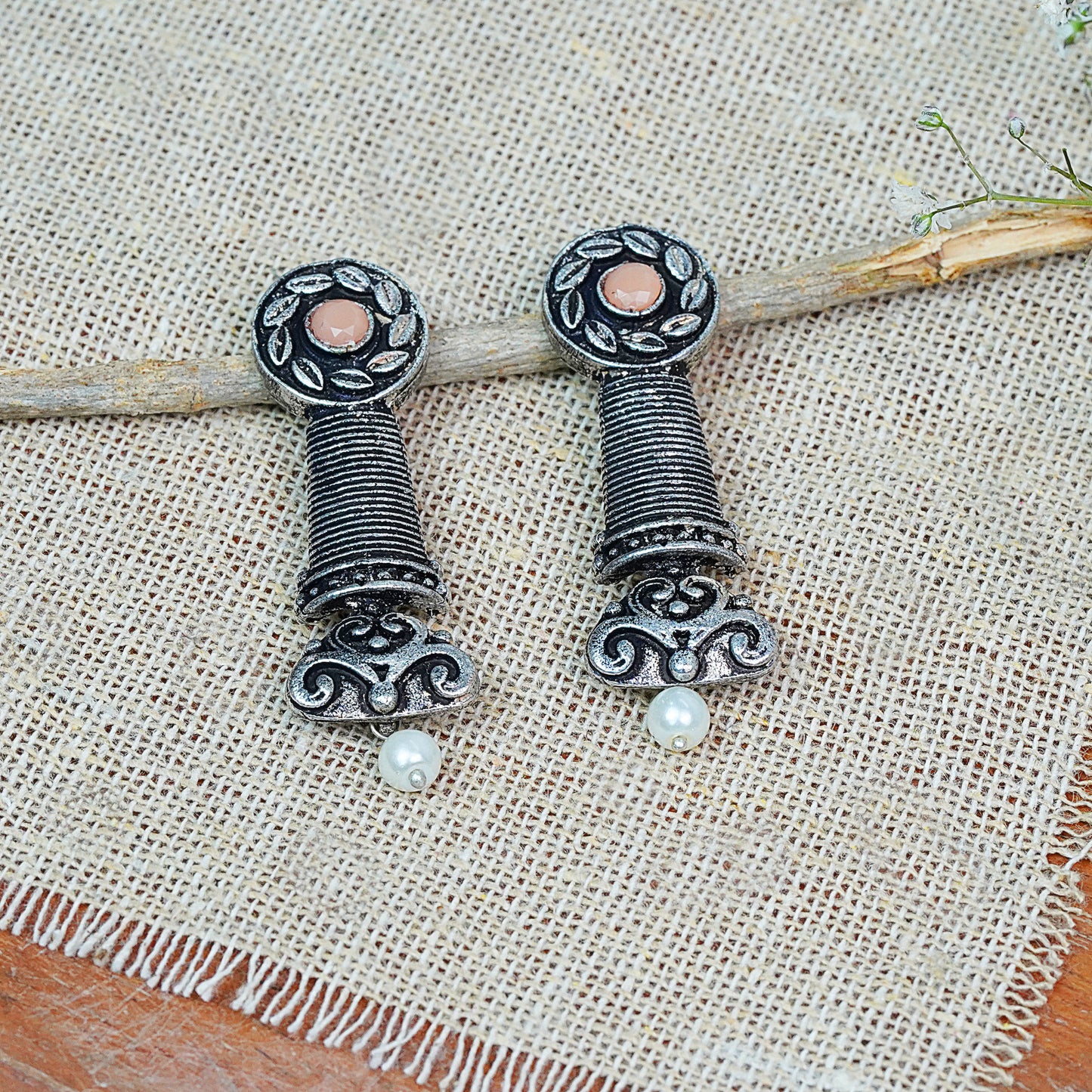 Shahi Trumpet stud earrings (Light Orange)