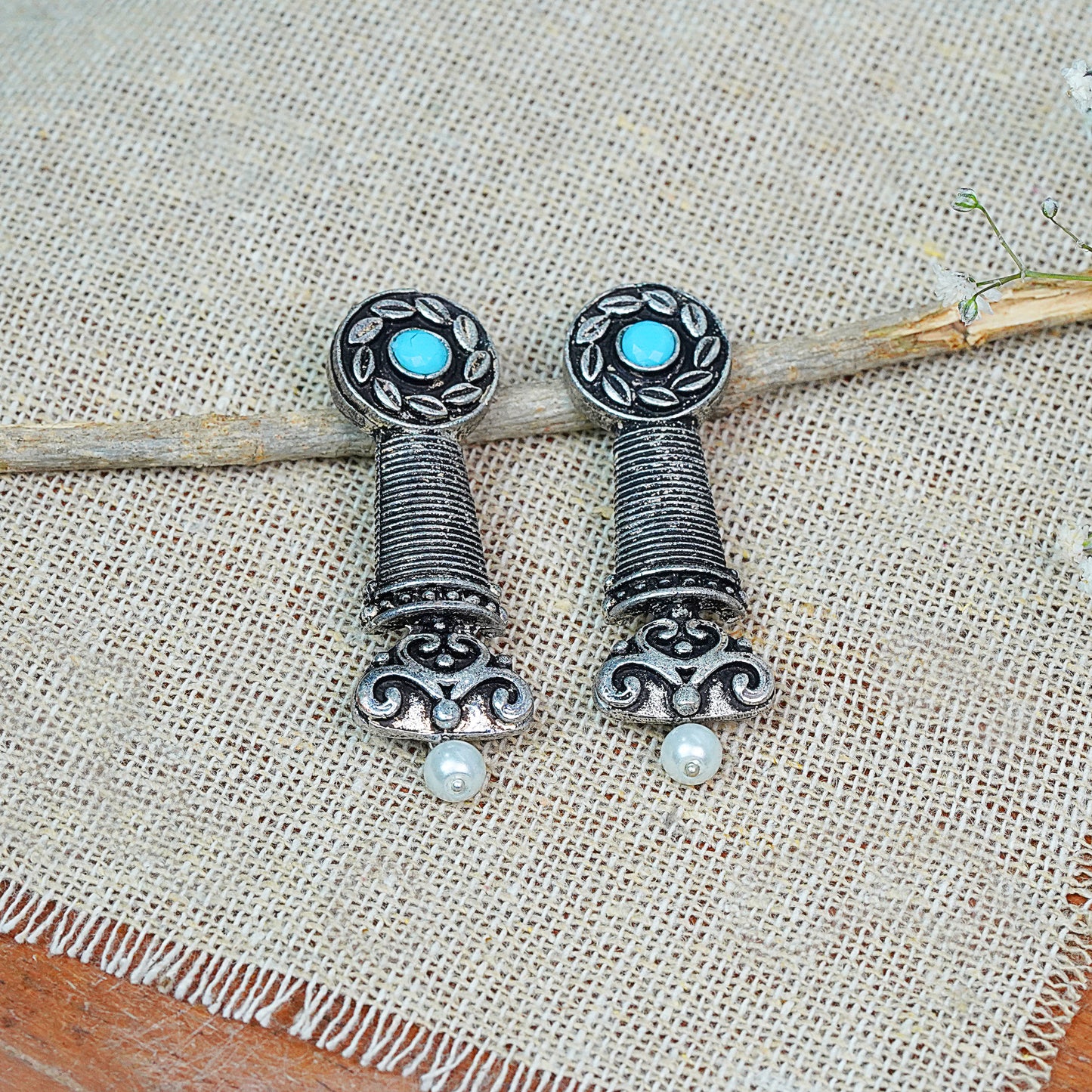 Shahi Trumpet stud earrings (Sky Blue)