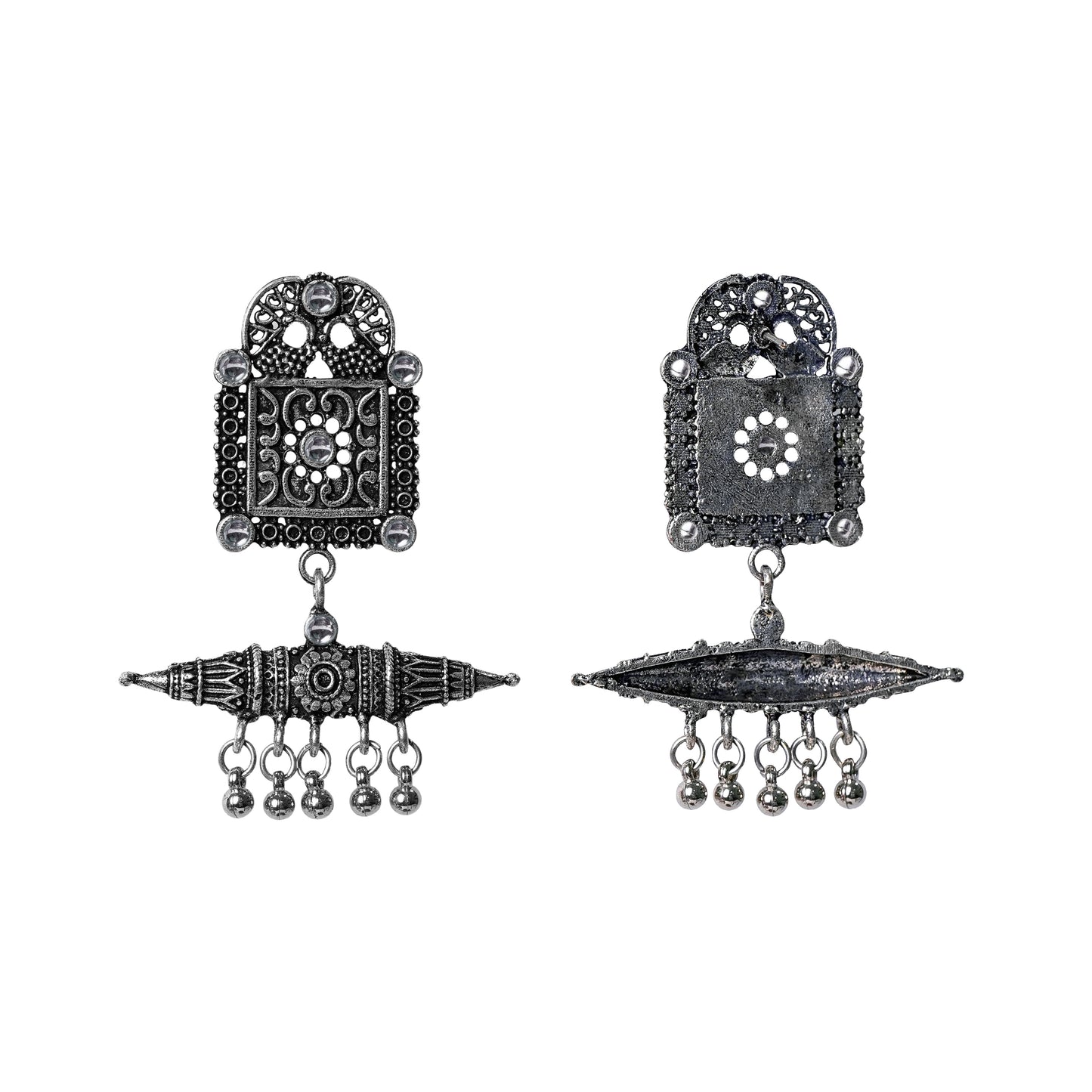 Chakor swirls Gunghroo Dangler earring (White)