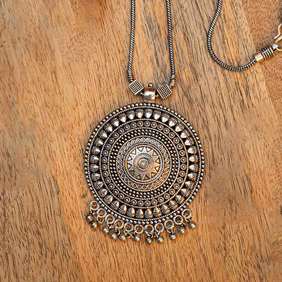Neckpieces
