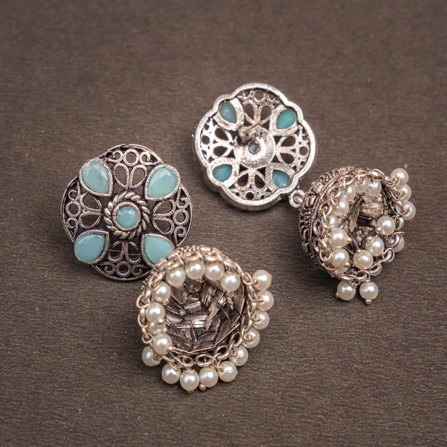 Curv & Swirl jhumka earring (Mint)