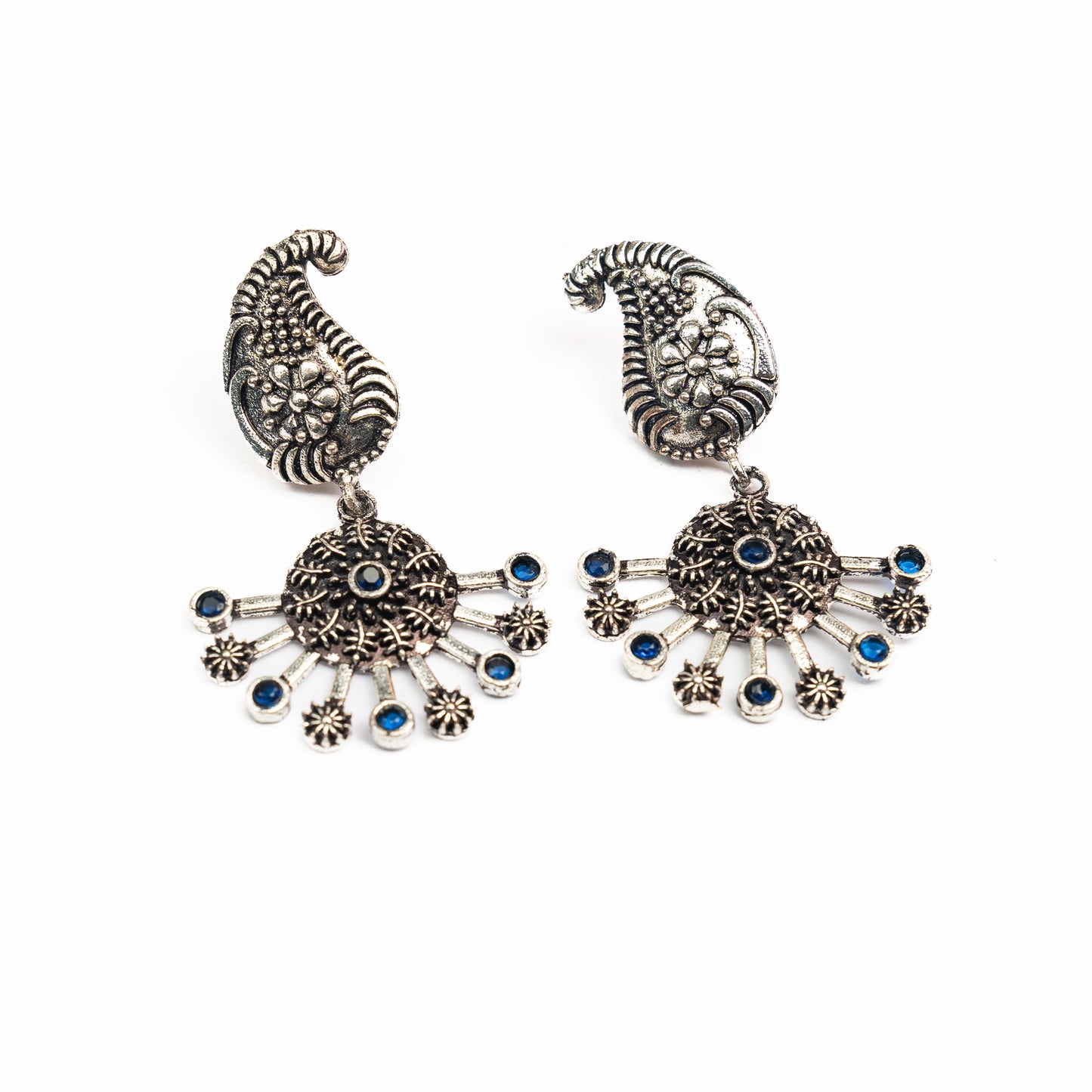 Rays and Paisley dangler earring (Blue)