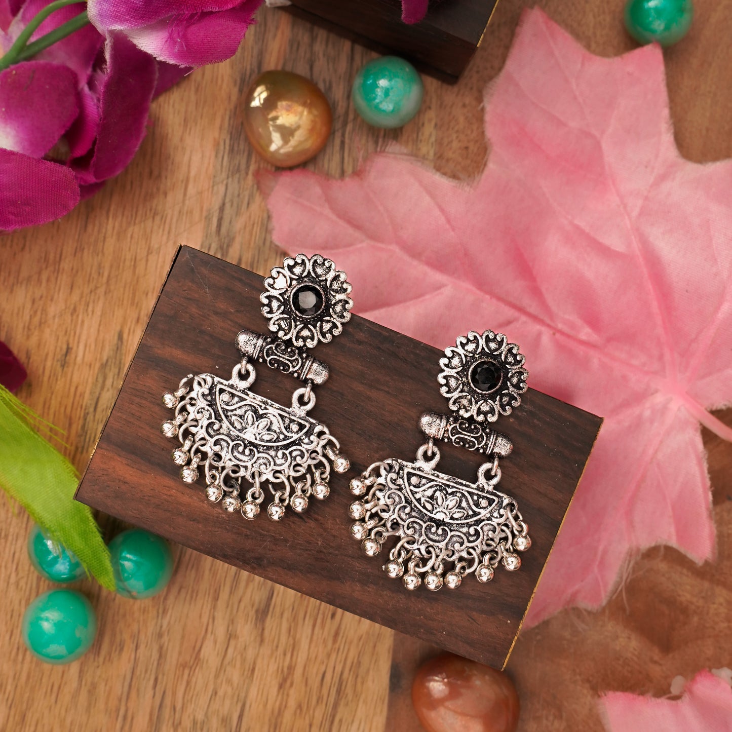 semi- circle hanging dangler earring (Black)