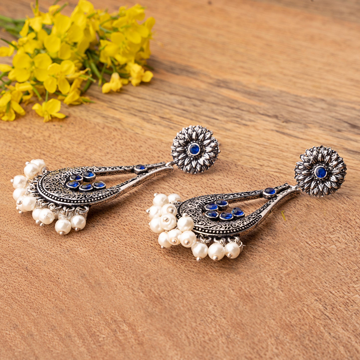 Shine Drop pearl dangler earring (Blue)