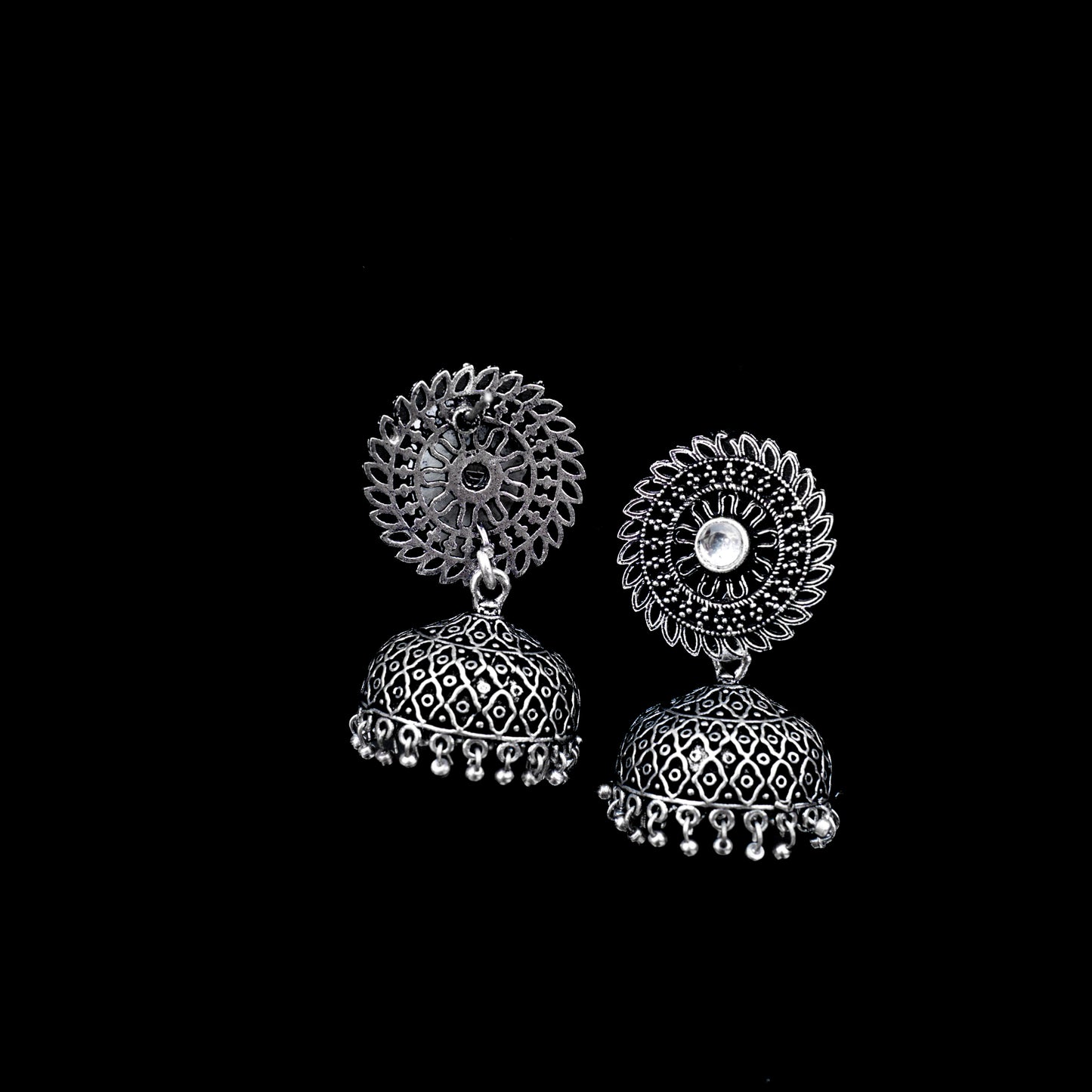 Jhilmil jhumki earring (White)