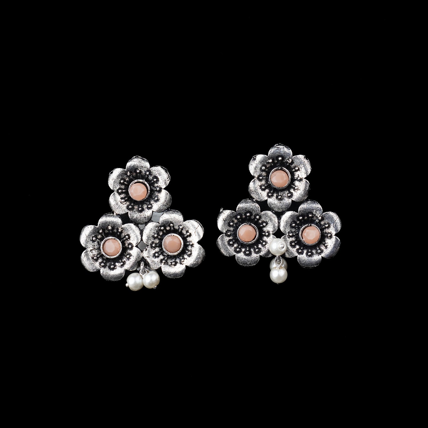 Blossom Tales stud earrings (Light Orange)