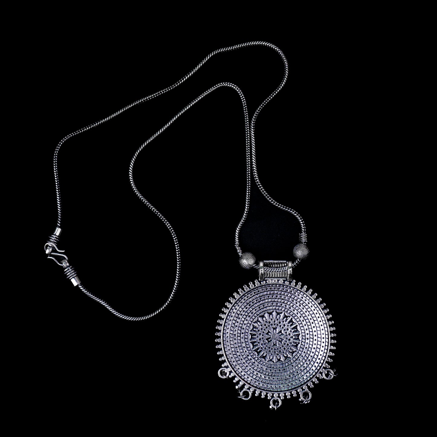 Ethereal carved chakra chain neckpiece (Silver)