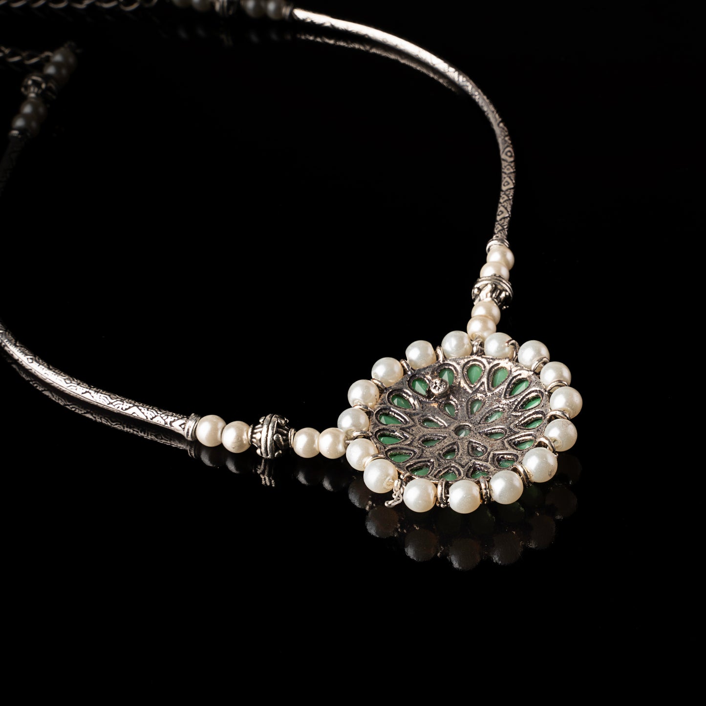 Crystal bloom oxidised chain neckpiece (Pista)