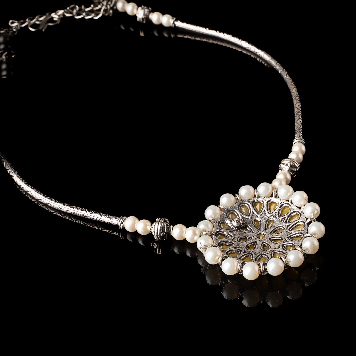 Crystal bloom oxidised chain neckpiece (Yellow)