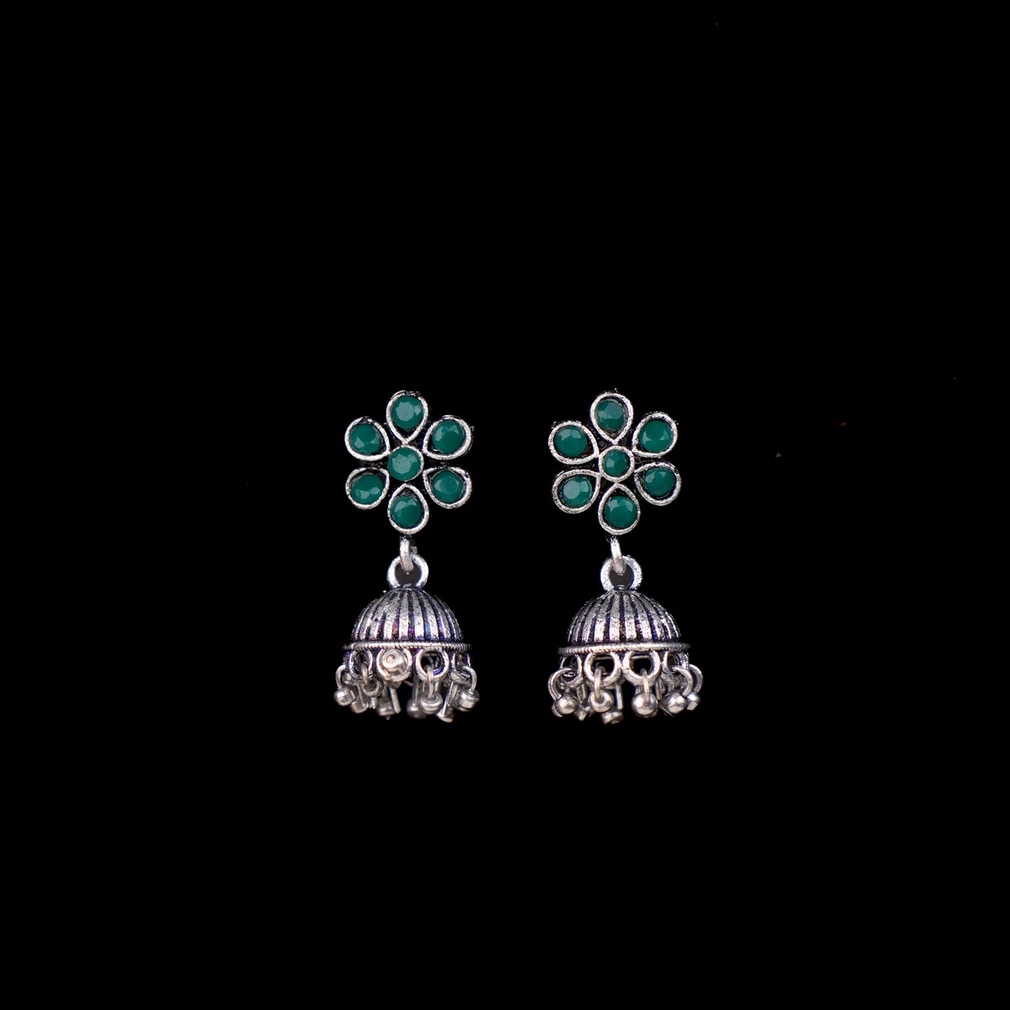 Floral flawlessness jhumki earrings (Green)