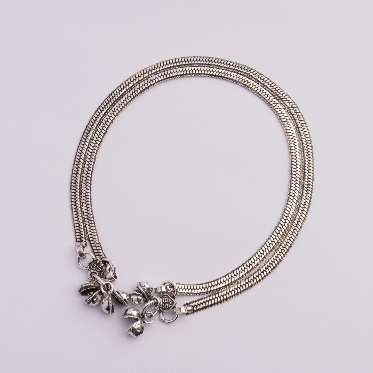 Sleek ghunghroo oxidised anklet (Silver)