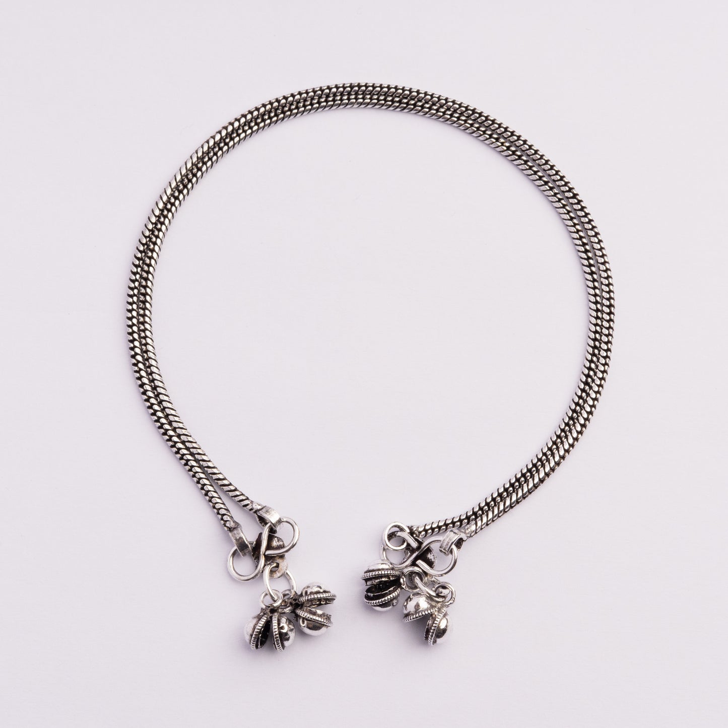 Ethnic elegance oxidised anklet (Silver)