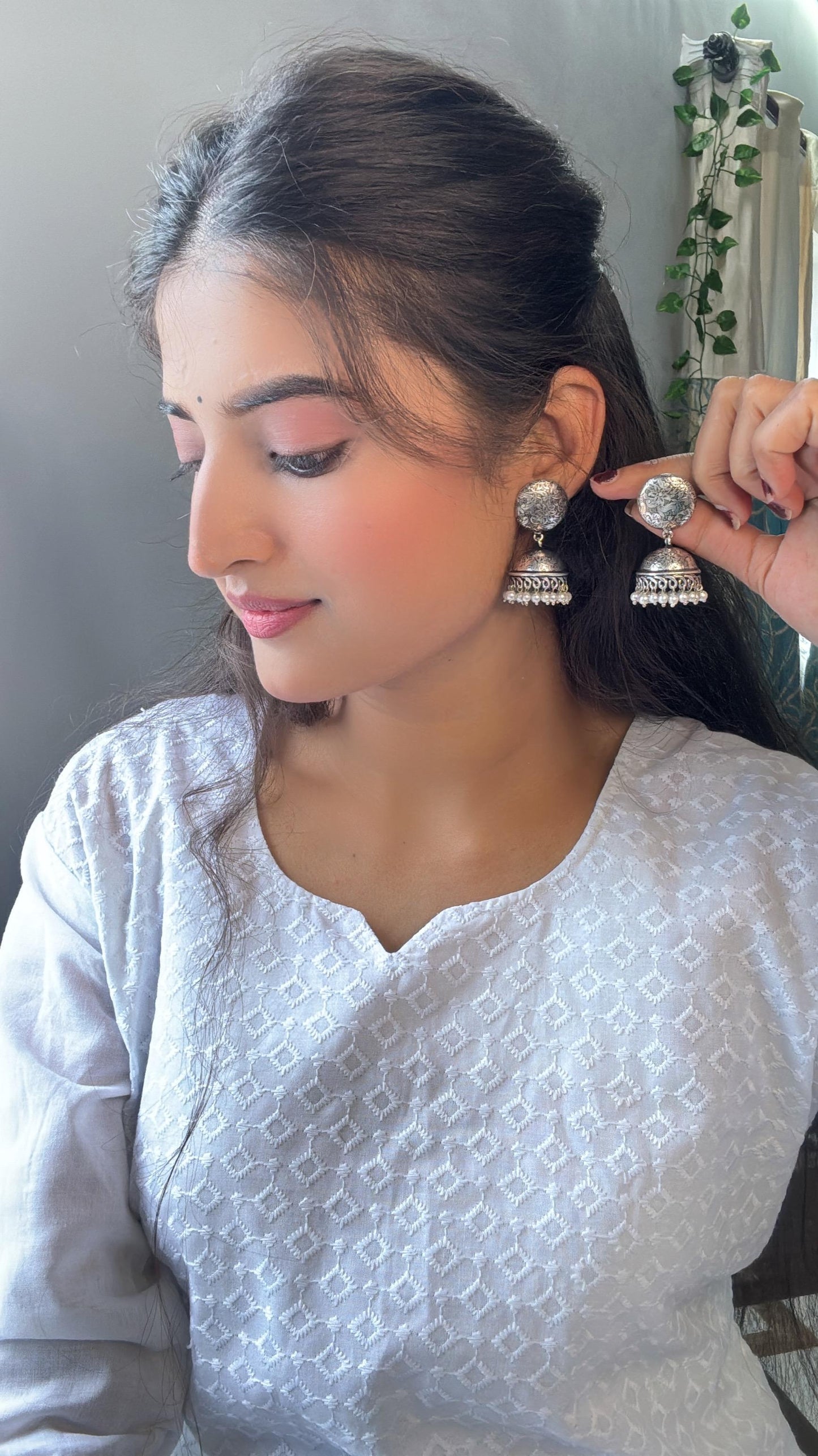 Rajwada Traditional Jhumka earrin (Silver)