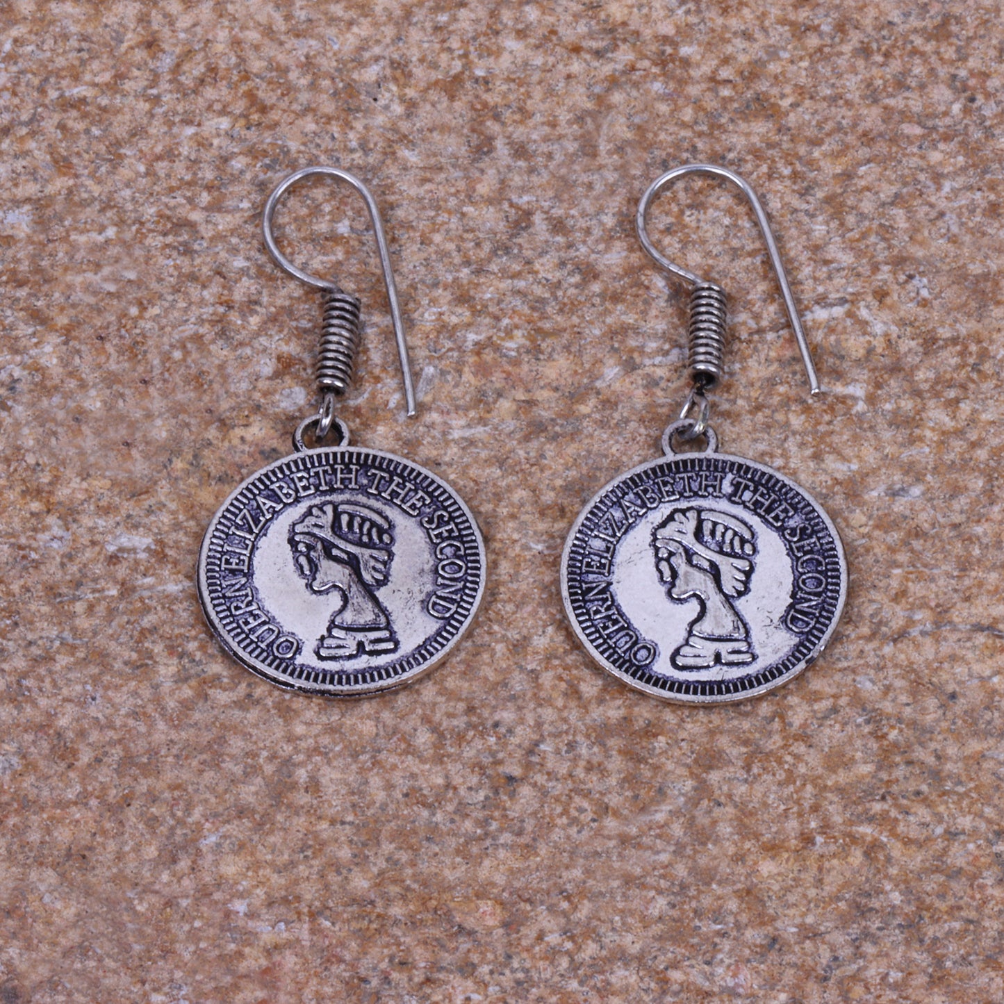 Crown Jewel dangler earrings (Silver)