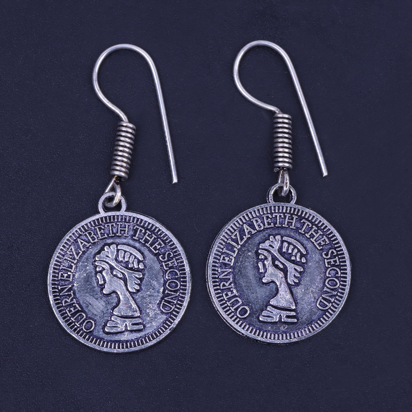 Crown Jewel dangler earrings (Silver)